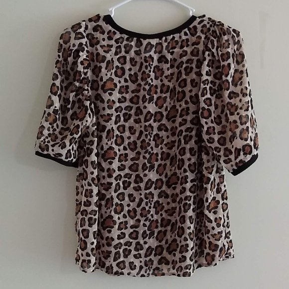 a.n.d ea wy Animal Print Puff Sleeve Round Neck Polyester Sheer Top Size Small - Picture 3 of 10